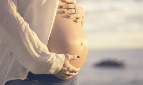 9 Ways to Relieve Swelling During Pregnancy
